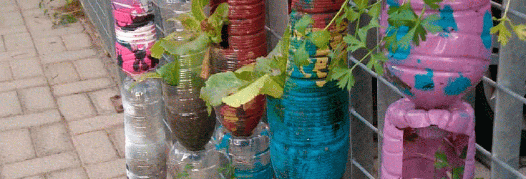 Huerto vertical embases reciclados